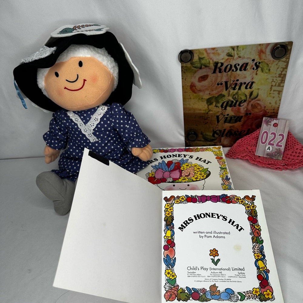 Vintage New without Bag Mrs Honey's Hat Polka Dot Doll with Book and Game Set - Picture 3 of 11